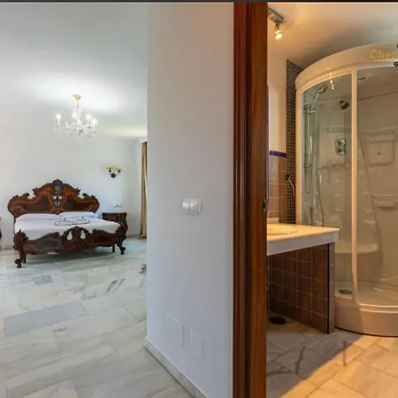 Del Mar Villa